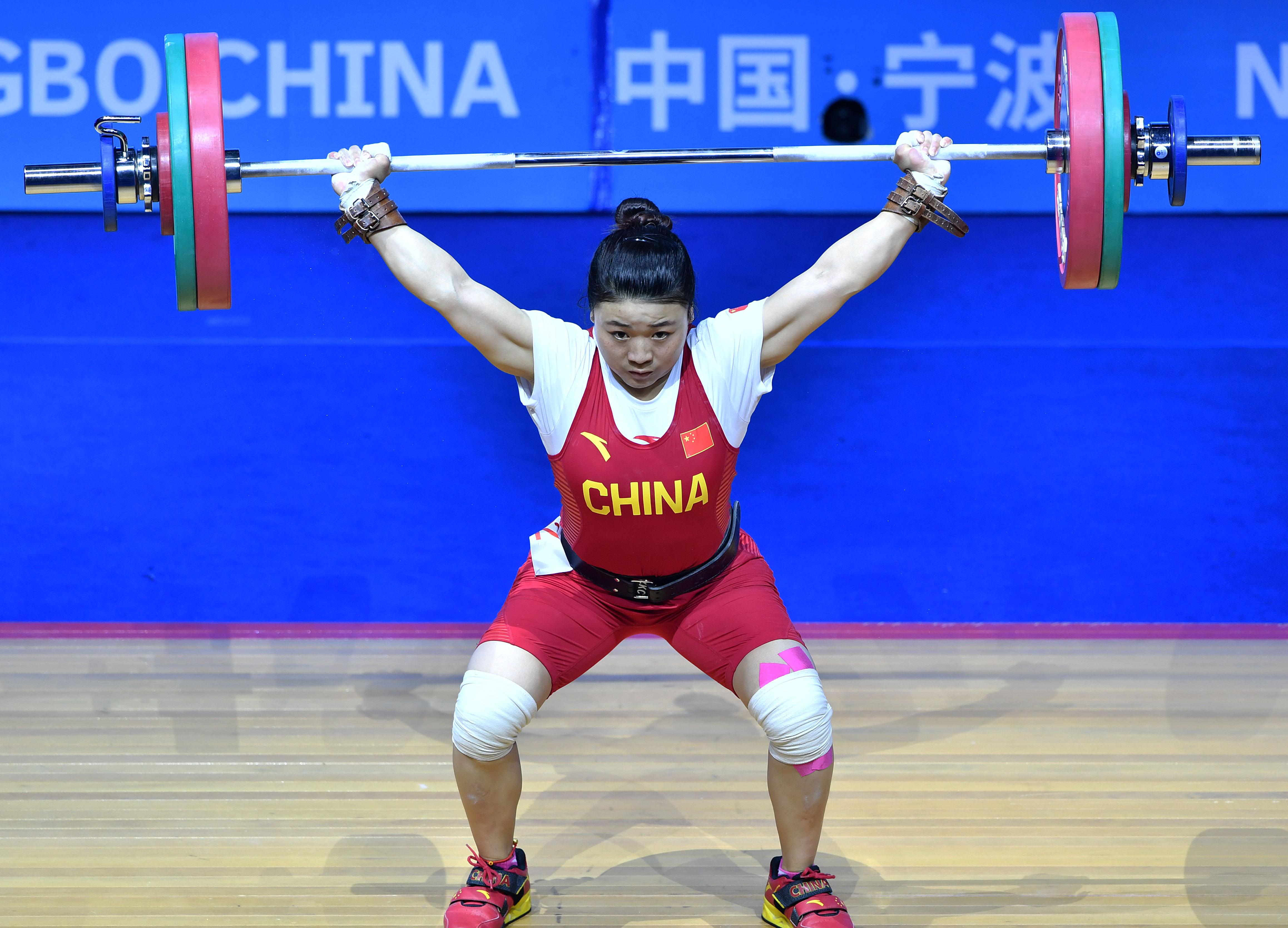 女子举重比赛视频,展现巾帼英雄风采,震撼心灵!