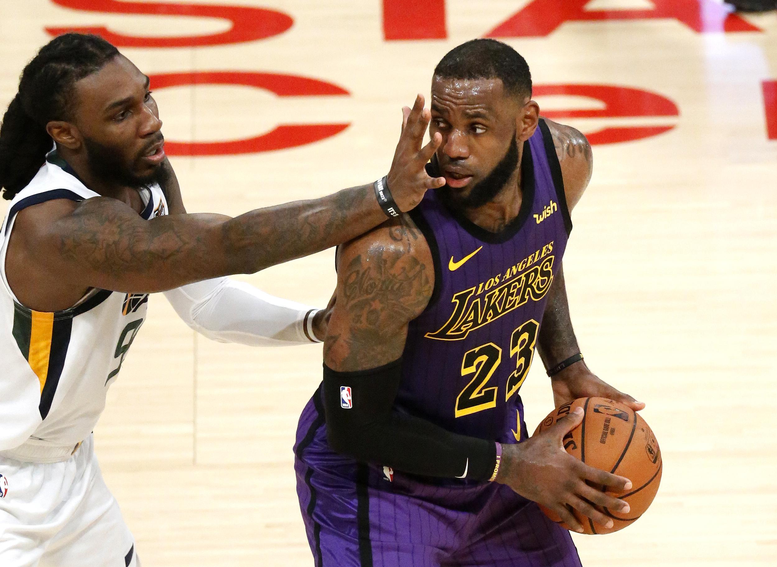 湖人队热血沸腾的比赛瞬间,精彩瞬间不容错过!