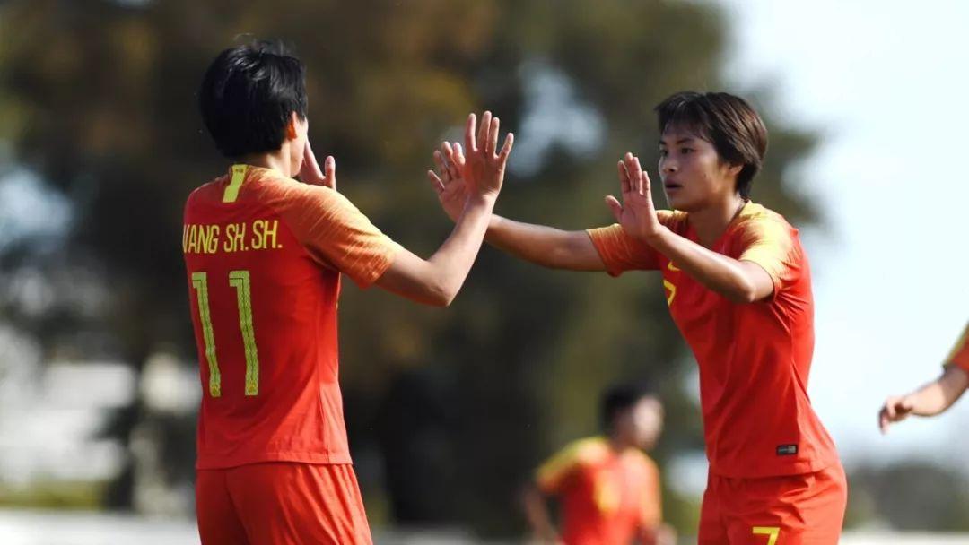 全球瞩目！今晚世界杯足球比赛时间表揭晓，足球盛宴拉开帷幕！