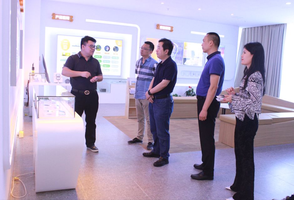 定远郑斌的最新动态，励志前行，自信与成就感的蜕变