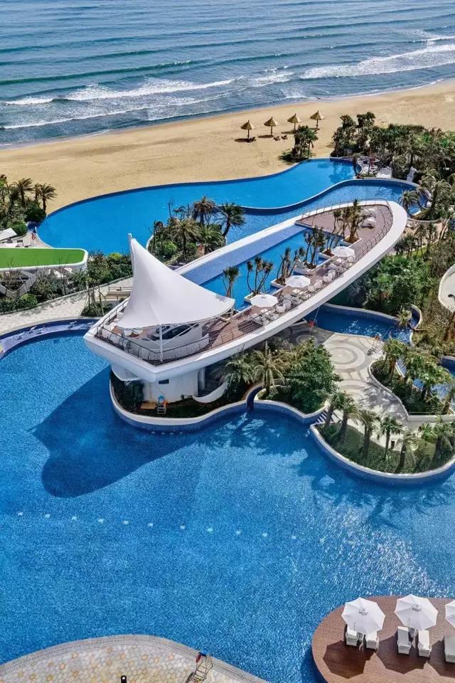 电影天空之城影评,云端的故事触动心灵深处🌌✨