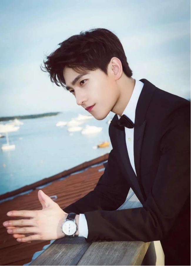 现代男明星，星光璀璨的时代印记