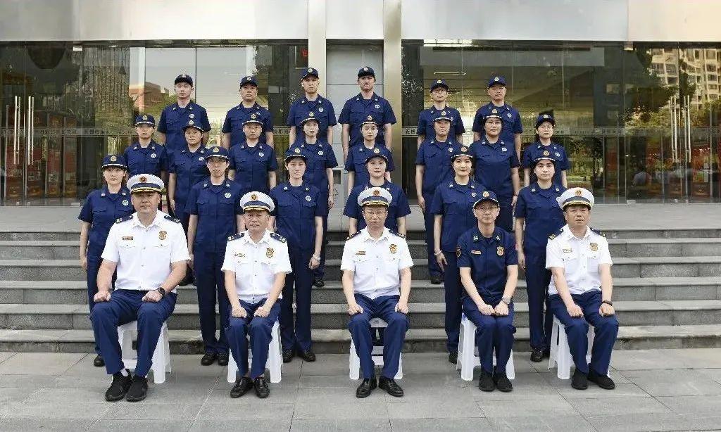 最新政府专职消防员改革方案揭晓,勇敢之旅探索自然美景的守护者之路