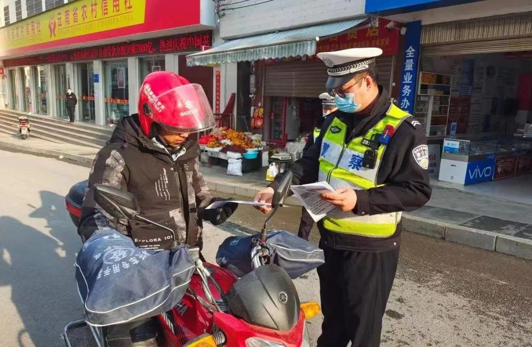 利川最新交通事故与小巷美食秘境的探寻