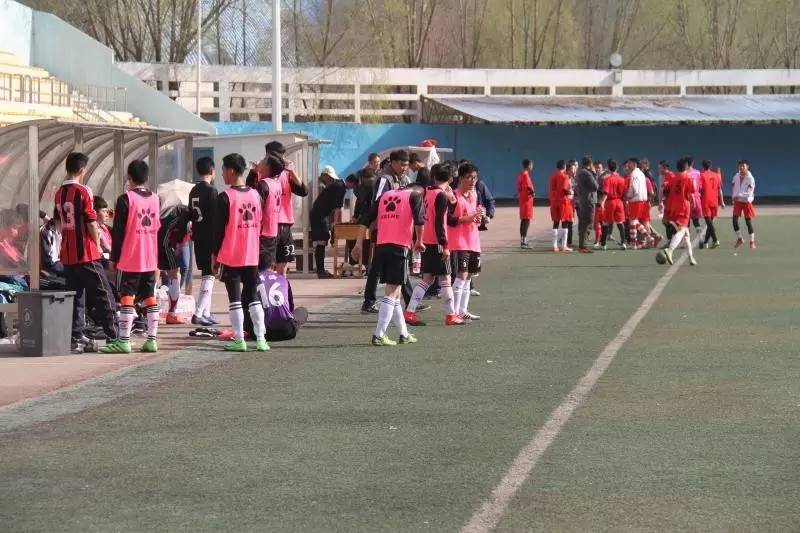 西宁比赛,友谊与欢乐的赛场日常