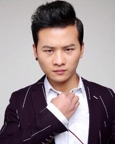 曹姓男演员,聚焦演艺界的璀璨之星