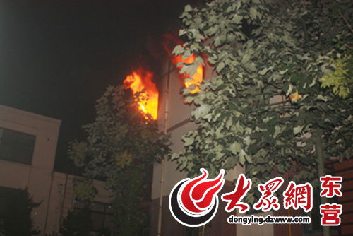 东庄火灾背后的温情故事，一场灾难中的感人瞬间