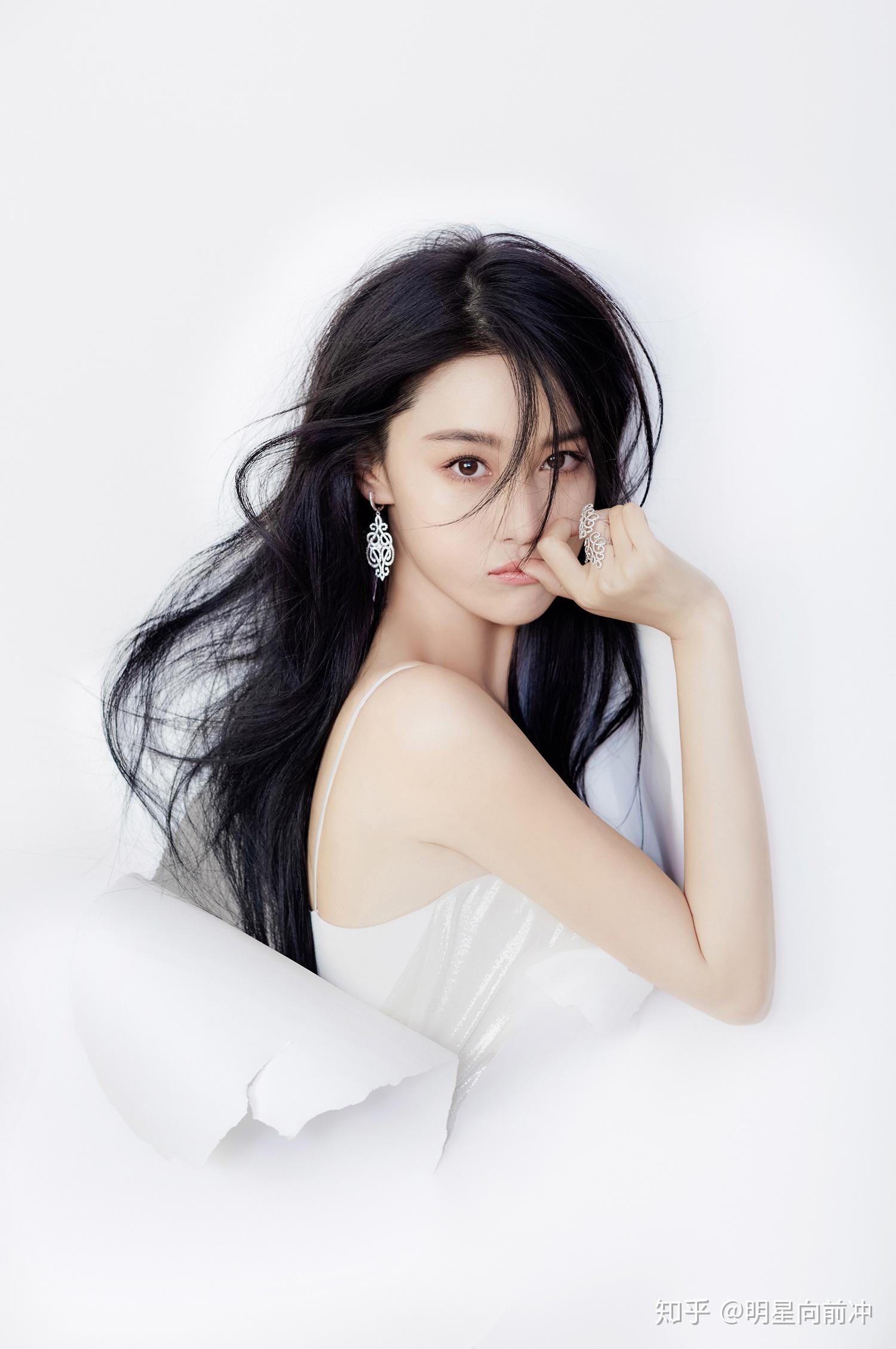 演员艺飞,星光璀璨,演绎无限可能之梦