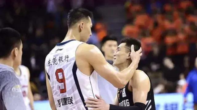 小巷中的电竞圣地,联盟比赛视频探秘,竞技天堂之旅!