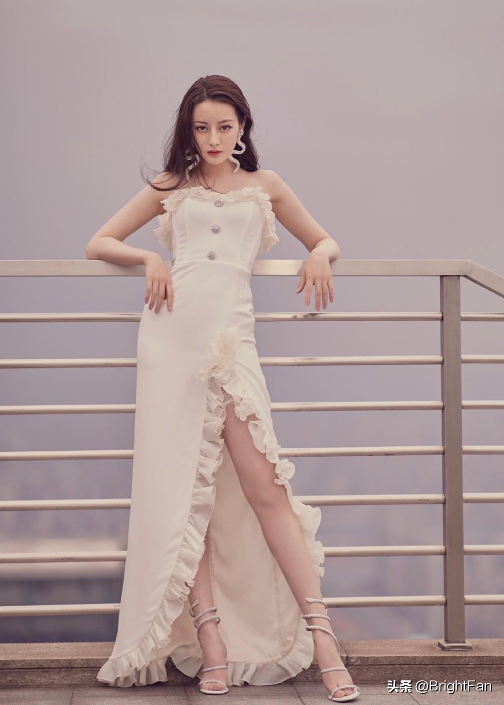 新疆女演员,舞台与银幕的耀眼之星