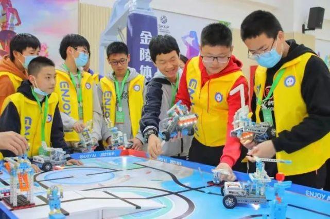 揭秘机器人比赛的盛宴,你不能错过的科技挑战!