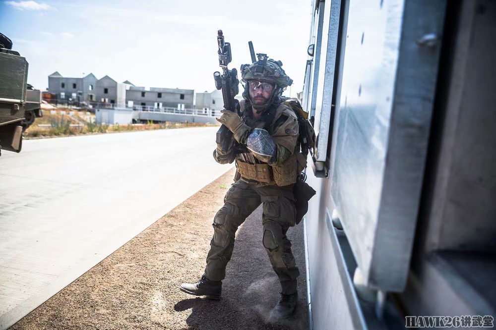 陆军最新动态，力量在变化中成长，自信旋律下的成长力量