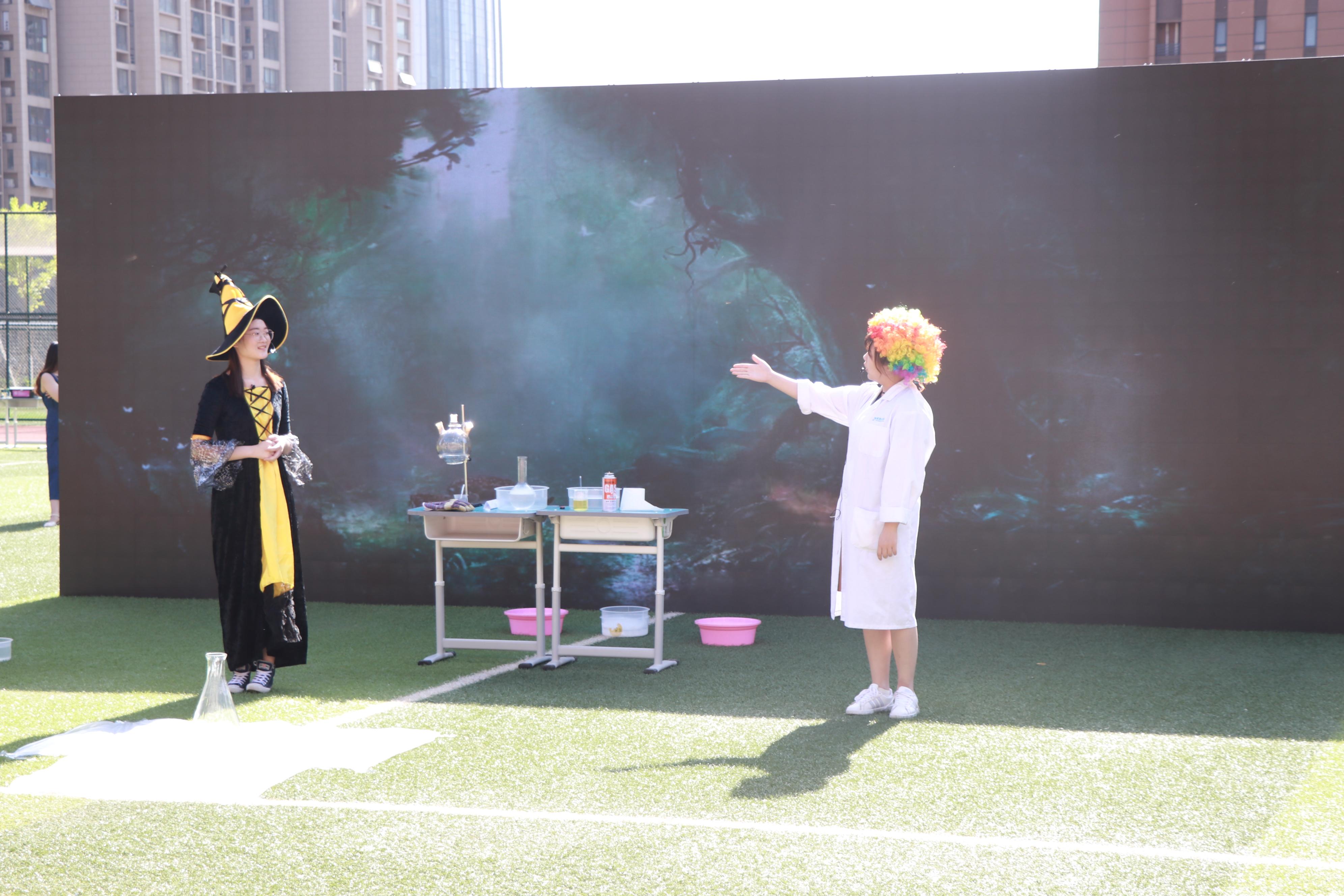 重力小车比赛,速度与技巧的巅峰对决