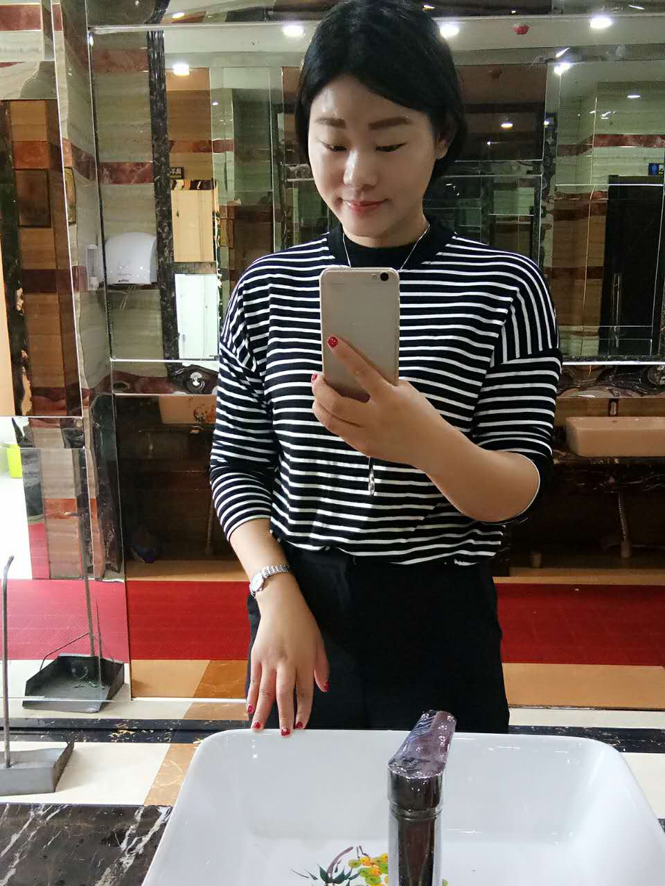 朱珊珊演员,朱珊珊演员,如何成为一名出色的演员——步骤指南