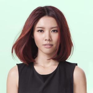 香港女歌星的自然美景之旅,内心平静之旅的探寻