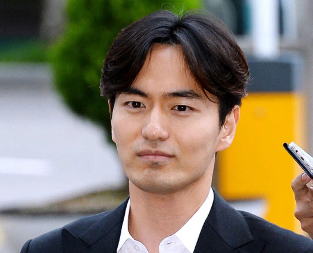 韩国男明星身高揭秘,星光与美食的隐秘之旅