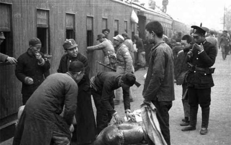 电视剧抗战,自信、成就感与正能量的源泉,幽默并存的故事之旅