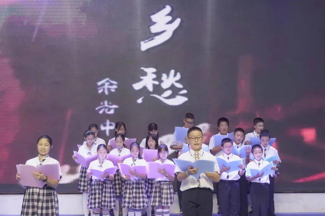 诗朗诵比赛视频，科技与艺术完美融合的高科技盛宴体验