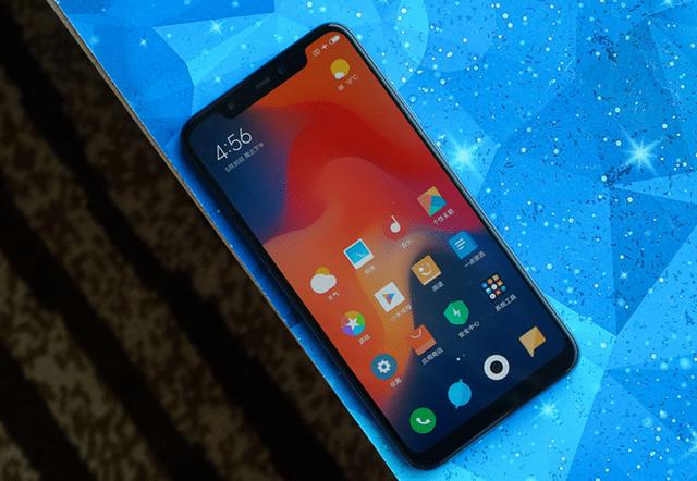 科技与时尚融合,最新款手机展现风采