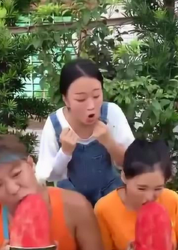 搞笑吃西瓜比赛视频制作指南,轻松制作精彩比赛视频!