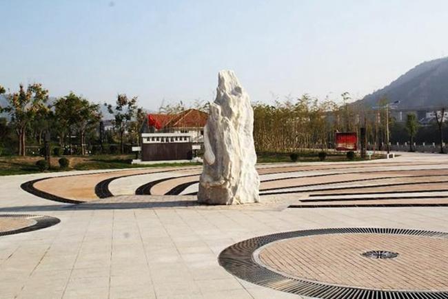 汉起资讯速递,掌握最新动态,一览无余!