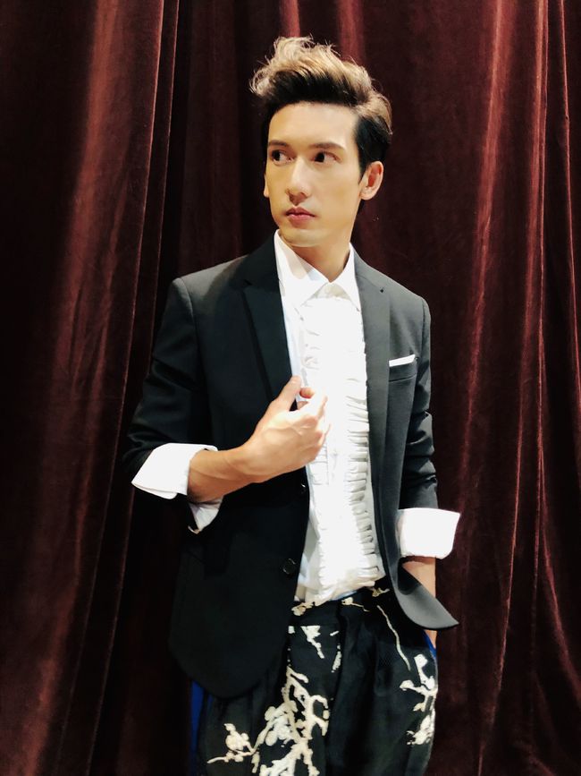 关智斌,演员的日常与舞台之外的生活