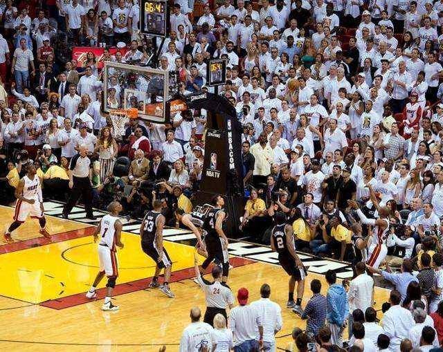 库里三分球总计数,篮球传奇与巷弄深处的美食奇缘