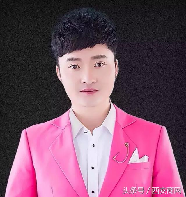 王春燕，从舞台到荧屏的蜕变，自信与成就的力量之源