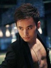 高杰演员，舞台到荧屏的自信蜕变与成就感满满之路