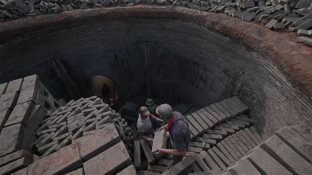 最新电影片花抢先看，精彩瞬间不容错过！