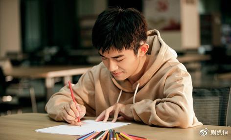 学霸明星现象深度解析，探究其人物与现象