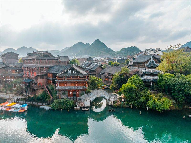 快穿之肉香新篇章,与自然美景的私密之旅