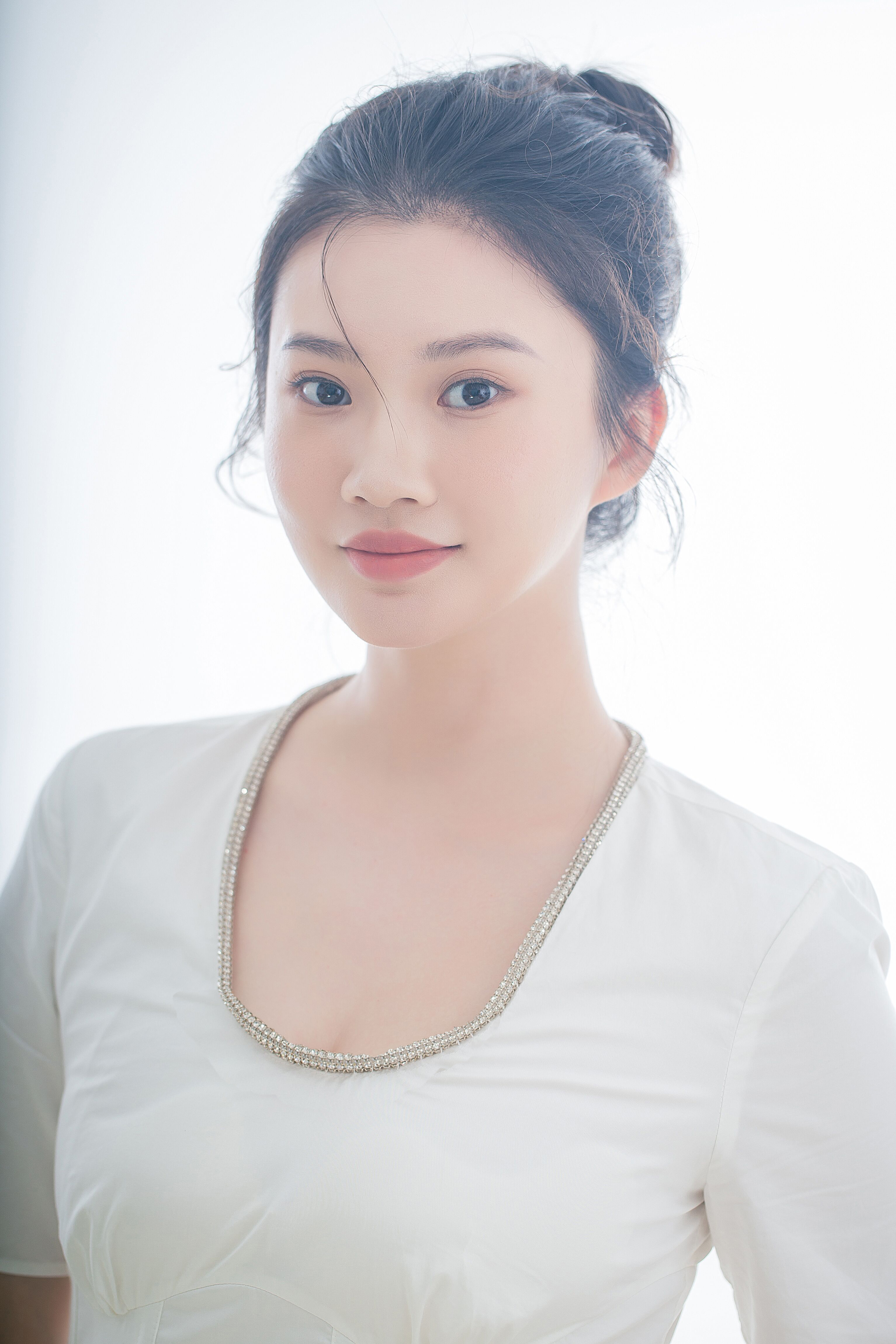 演员李君,演艺之路的闪耀之星