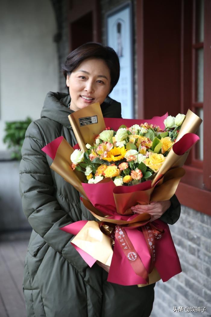 岁岁年年柿柿红电视剧演员表揭秘——科技新星闪耀荧屏