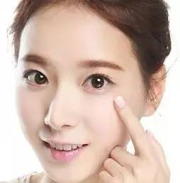 从模仿到自信,明星皮肤的保养之道,变化中的美丽与成就感之旅