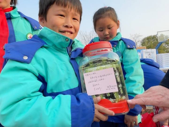 生米镇熊小将探索自然美景之旅,寻找内心宁静的最新动态