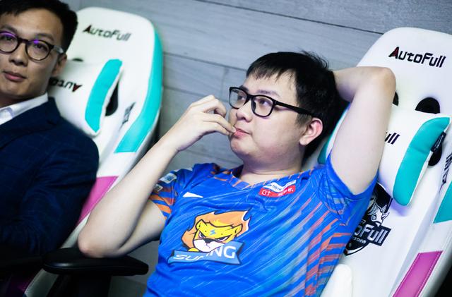 SOFM转会最新动态，科技重塑英雄，革新电竞传奇之路