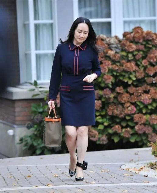 孟晚舟最新穿搭，时尚与力量的完美展现✨