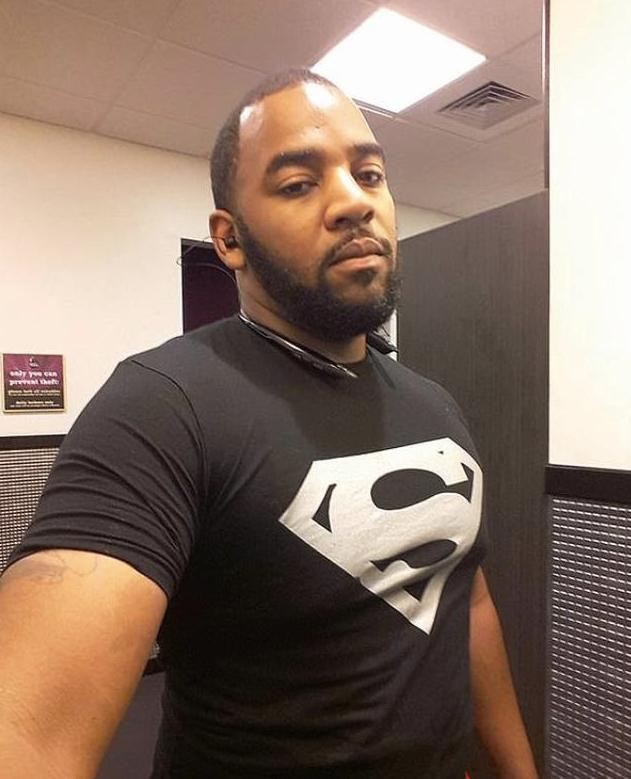 美新冠病毒疫情最新动态，小巷深处的抗疫故事与独特小店的奋斗历程