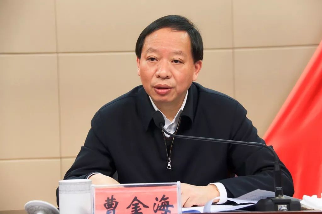 孔丹的最新动态,拥抱自然美景的旅行,探寻内心宁静与平和之道