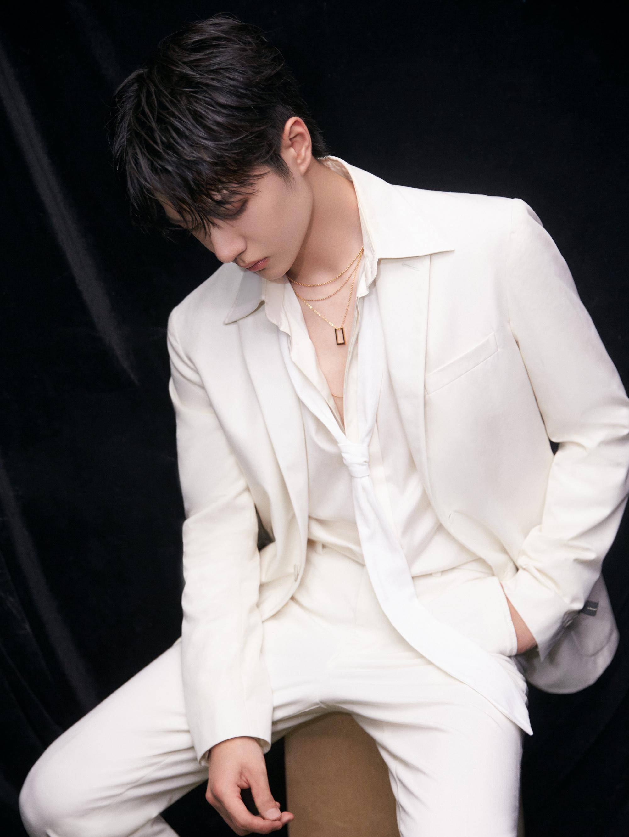 王一博最新广告,自然美景之旅与内心的奇妙遨游