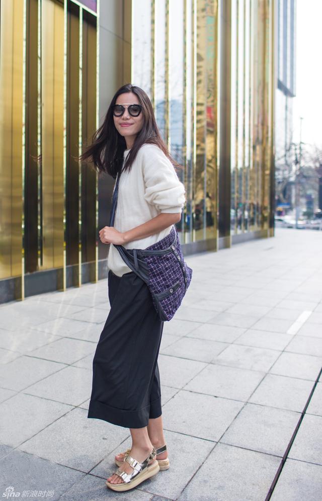 女明星最新街拍包包揭秘,潮流包包大解密✨