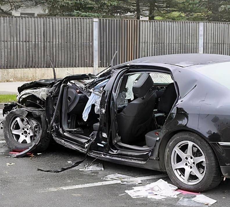 演员车祸最新消息与大自然美景的双重体验，心灵平静之旅的探寻