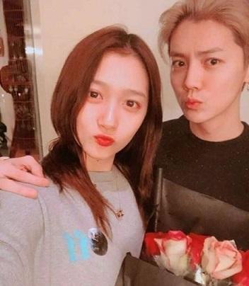 关晓彤现身跑男，科技革新引领未来生活新篇章