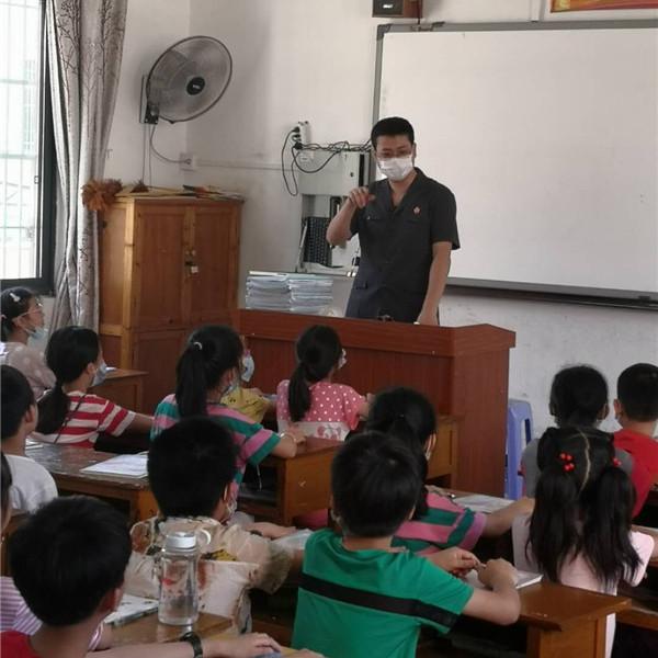 最新福建法治报电子版,法治日常故事温馨呈现