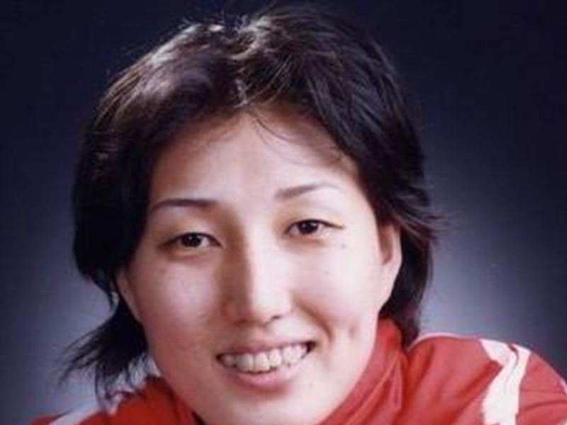 女排英雄王丽娜的最新动态,球场闪耀,生活暖心