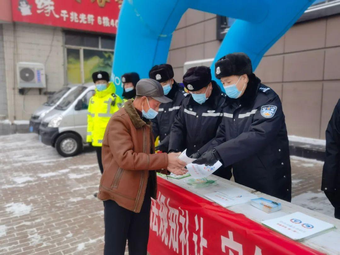 最新交通安全法规概览,安全出行,宁静心灵之旅