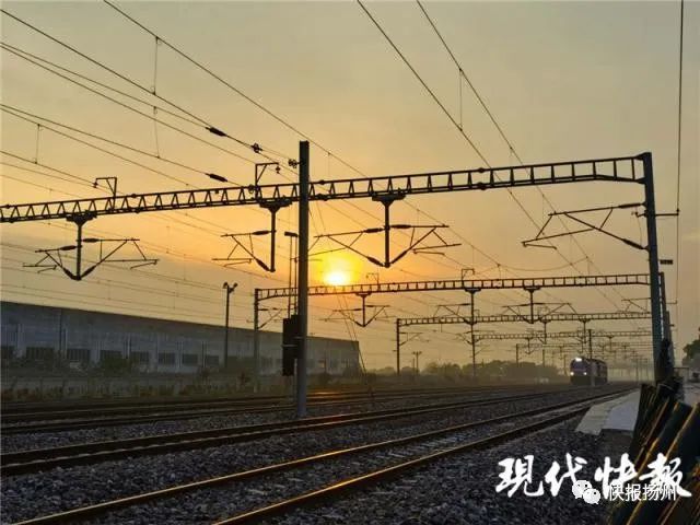 盐通铁路最新进展2025，一路欢笑与陪伴的铁路情缘揭秘