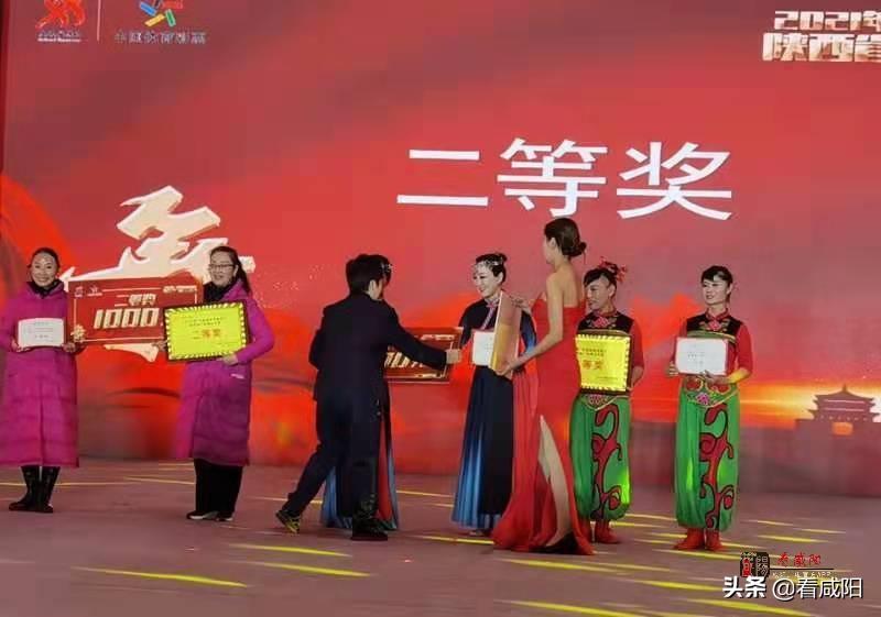 最新节奏感强的广场舞,舞动自信,拥抱变化之美