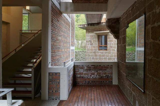 美术馆装裱师最新招聘,行业观点与个人立场解析